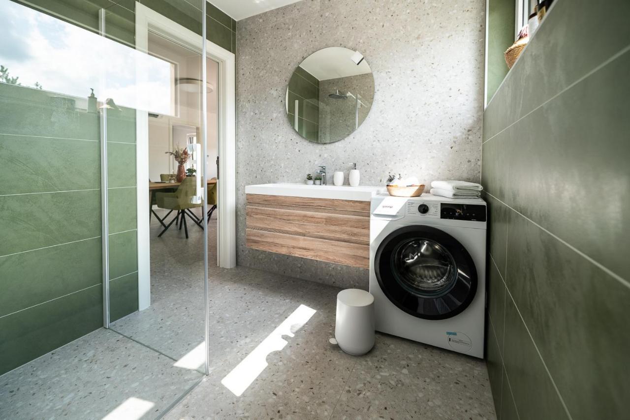 Apartments Kras 24 With Pool Сежана Екстер'єр фото