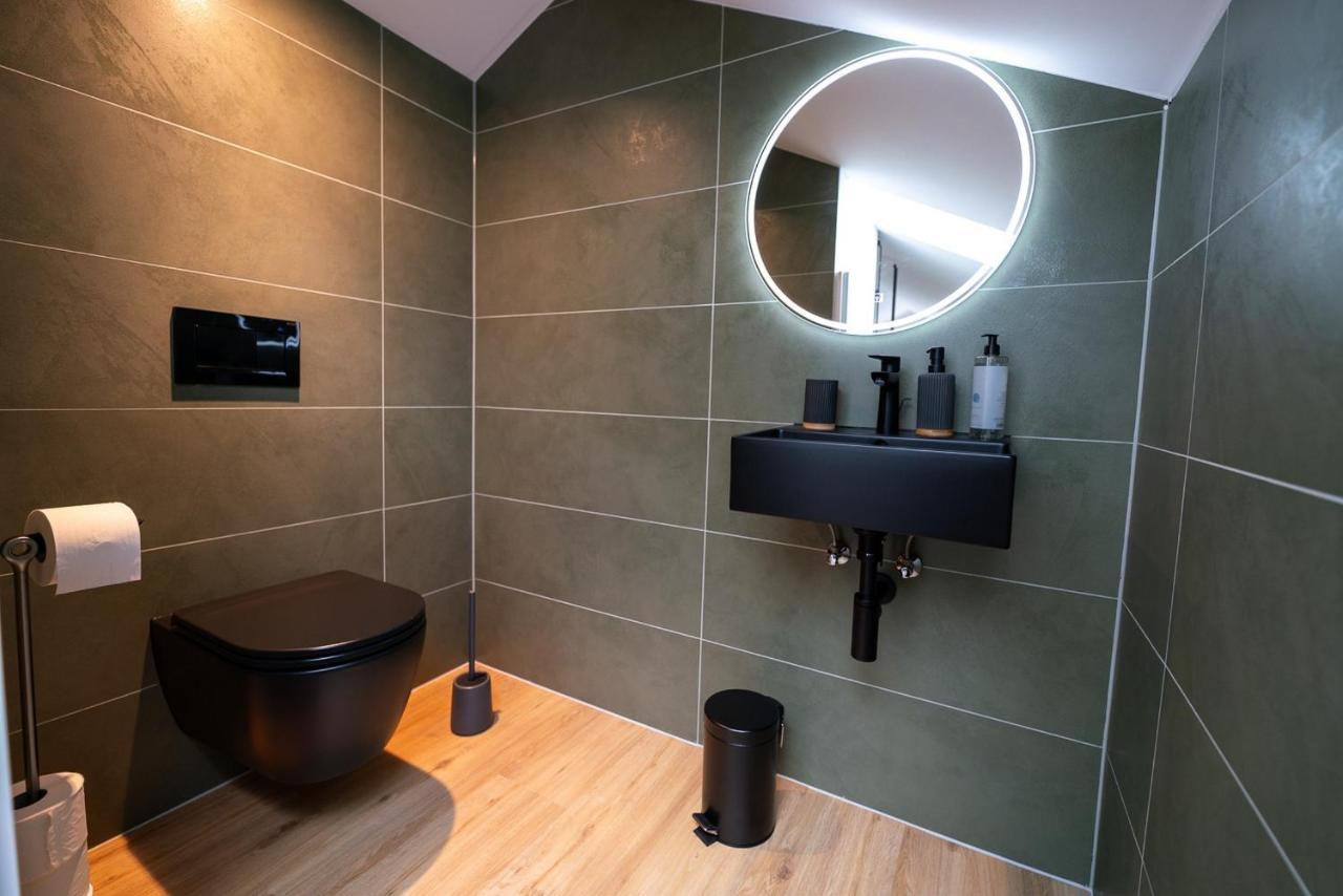 Apartments Kras 24 With Pool Сежана Екстер'єр фото